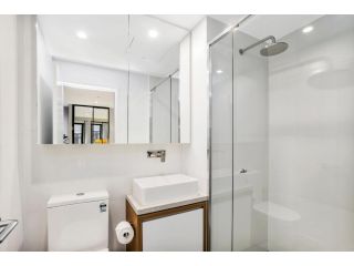 KOZYGURU FORTITUDE VALLEY DESIGNER GRADE 2 BED APT FREE PARKING QFV179-1401 Apartment, Brisbane - 3