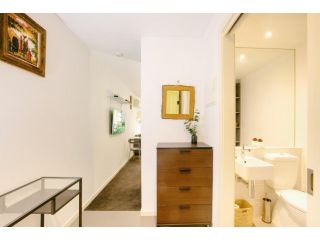 KOZYGURU Melbourne CBD Cosy One Bedroom APT VME243 Apartment, Melbourne - 5