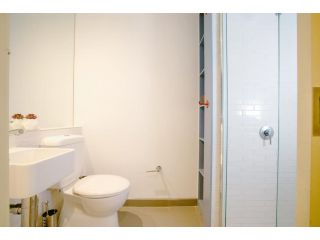 KOZYGURU Melbourne CBD Cosy One Bedroom APT VME243 Apartment, Melbourne - 3