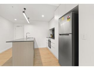 KOZYGURU SOUTH BRISBANE KOZY 2 BEDROOMS APT + FREE PARKING BRISBANE ONE QSB001-1203 Apartment, Brisbane - 1