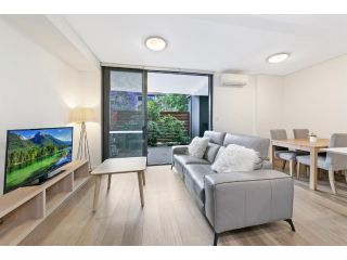 KOZYGURU WAITARA KOZY 2 BED APT WALK TO TRAIN STATION NWA008 Apartment, New South Wales - 2