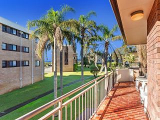 Kurranulla, Unit 5/15 Weatherly Close Apartment, Nelson Bay - 2