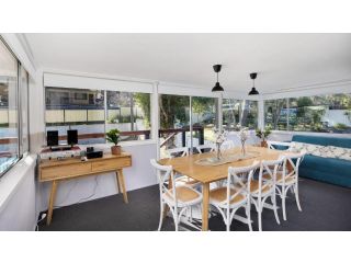 La Mia Casa - Your ultimate family retreat Guest house, Nelson Bay - 3