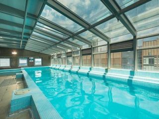 La Sky Boutique Apartment - Pool, Spa & Sauna Apartment, Melbourne - 2