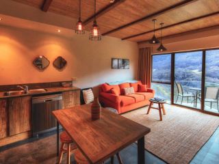 Lantern 1 Bedroom Balcony Alpine Style Apartment, Thredbo - 1