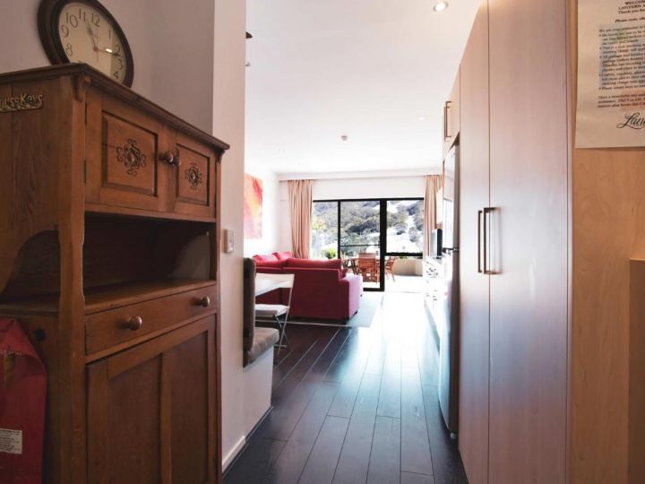 Lantern 1 Bedroom terrace with car space and mountain view Apartment, Thredbo - imaginea 5