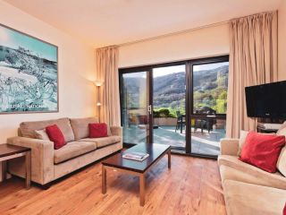 Lantern 1 bedroom terrace with mountain views Apartment, Thredbo - 2