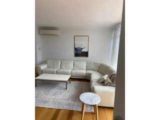 Large Kingston Beach Home Setup For Comfort Guest house, Kingston Beach - 4