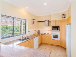 Lateeze - Pets welcome near the beach Apartment, Yamba - 5