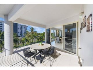 Lifestyle Rich Waterfront Residence with Bay Views Apartment, Northern Territory - 1