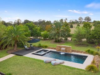 Lilies Luxury Retreats Guest house, Lovedale - 4