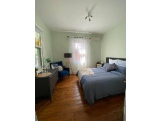 Location cottage with industrial touch Guest house, Bathurst - 3