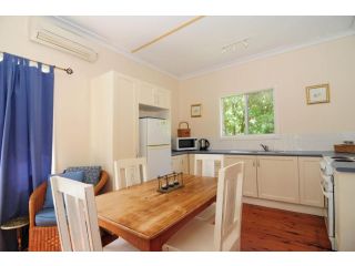 Love Shack - 1 bedroom cosy cottage! Guest house, Upper Kangaroo River - 4