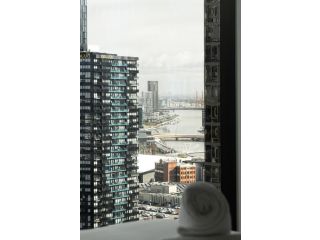 Essence MSQ W Apartment, Melbourne - 4