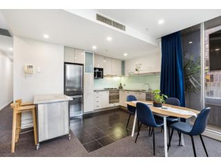 Central Melbourne CBD Apartment with Gym and Pool Apartment, Melbourne - 1