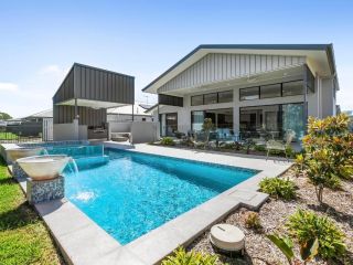 Bolthole North Guest house, Banksia Beach - 2
