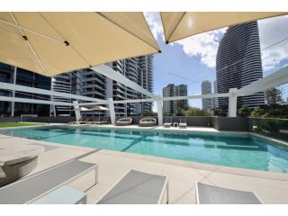 Luxury Beaches Broadbeach 906 Apartment, Gold Coast - 3