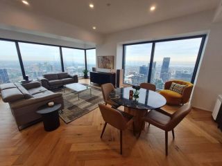 Luxury high-rise city lifestyle with views Apartment, Melbourne - 1