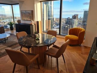 Luxury high-rise city lifestyle with views Apartment, Melbourne - 4