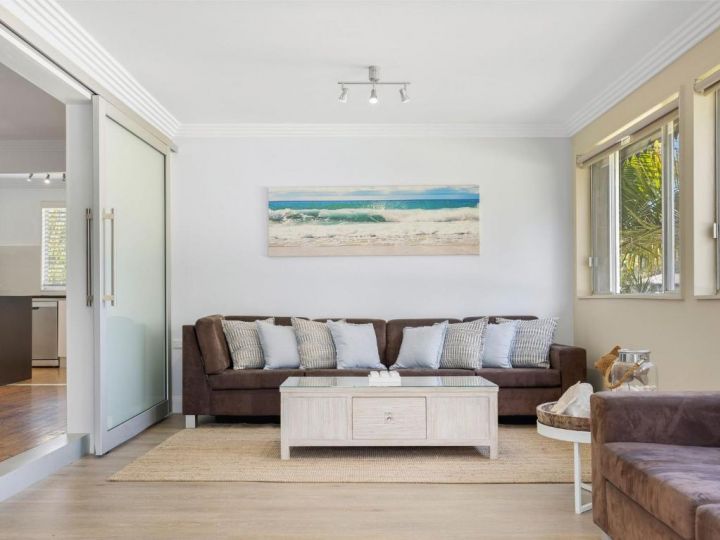 Luxury Pet FriendlyFamily Home in the Heart of Huskisson Guest house, Huskisson - imaginea 5