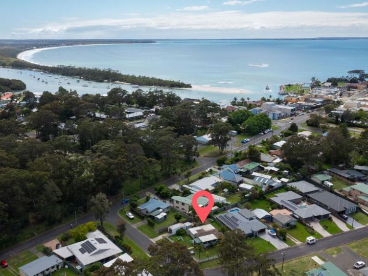 Luxury Pet FriendlyFamily Home in the Heart of Huskisson Guest house, Huskisson - imaginea 3