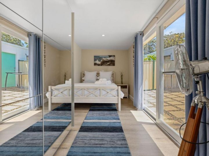 Luxury Pet FriendlyFamily Home in the Heart of Huskisson Guest house, Huskisson - imaginea 8