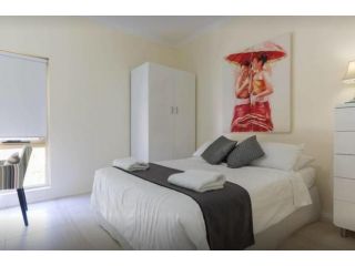 M102 West Perth Studio Apartment Apartment, Perth - 2