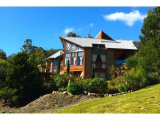 MAGICAL MOUNTAIN RETREAT - 20 mins to CBD and only 10 to MONA! Apartment, Tasmania - 3