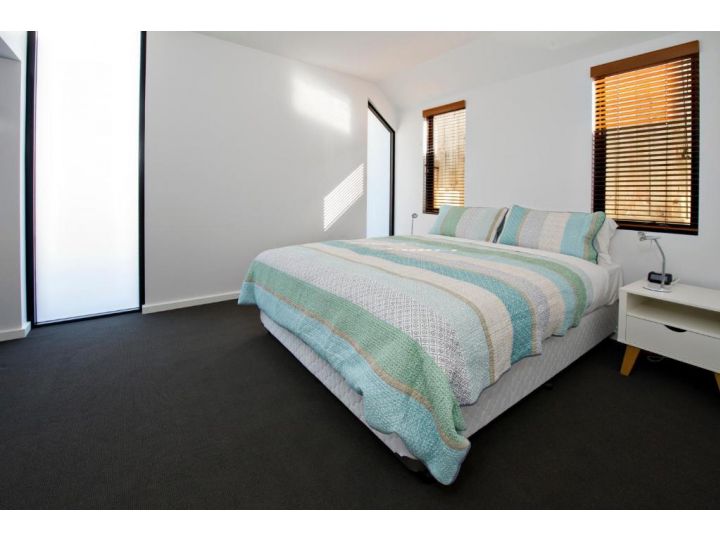 Margaret River Bungalow-1-street - stylish stay Chalet, Margaret River Town - imaginea 7