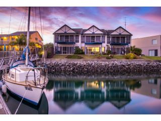 Marina Reflections Apartment, Port Lincoln - 2