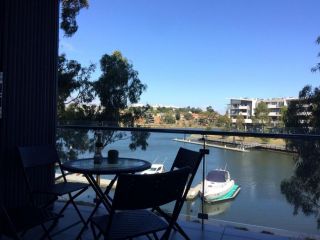 Marina View Apartment on the Maribyrnong River, Melbourne Apartment, Melbourne - 2