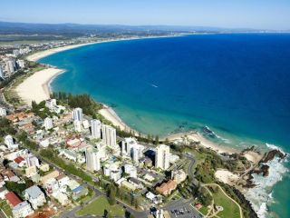 Maybury unit 1 - 70 Metres walk to Rainbow Bay beach, Coolangatta Apartment, Gold Coast - 2