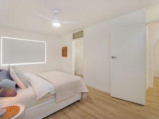 Maybury Unit 5 - Right in the heart of Rainbow Bay in Coolangatta Apartment, Gold Coast - 5