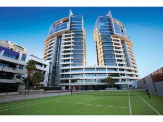 Melbourne Seaviews, Pool & Tennis Apartment, Melbourne - 3