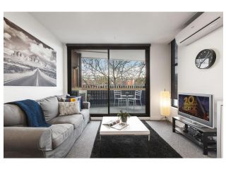 Modern 2 bed apartment in trendy Collingwood Apartment, Melbourne - 2