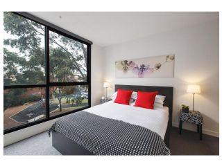 Modern 2 bed apartment in trendy Collingwood Apartment, Melbourne - 1