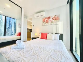 Modern Style 2BR 1BA apt in MELBOURNE CBD+wifi Apartment, Melbourne - 1