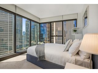 Modern Unit with Balcony & City Views, near Casino Apartment, Melbourne - 1