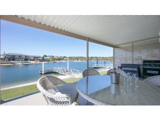 Moondance Unit 2 Waterfront paradise Apartment, Yamba - 2