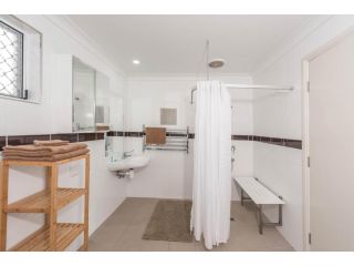 Moore Park Beach Motel Hotel, Queensland - 1