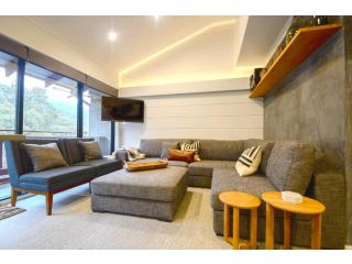 Mowamba F2 Apartment, Thredbo - 3