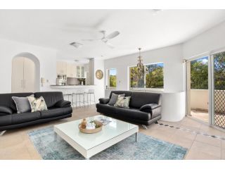 Mykonos, 3/37 Duke Street, Sunshine Beach Apartment, Sunshine Beach - 1