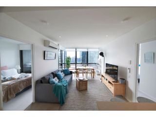 2 Bed 2 Bathroom Brand New Unit with Gym and Pool Apartment, Melbourne - 4