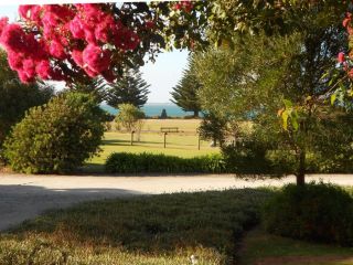 King Island Accommodation Cottages Guest house, King Island - 1