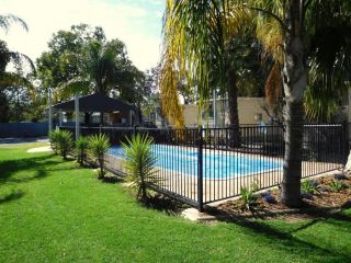 Narrabri Motel and Caravan Park Hotel, Narrabri - 2