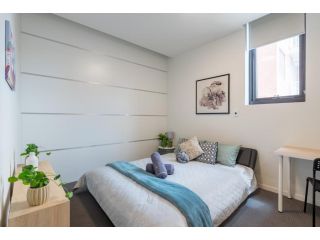 NEW! 2BR Apt in Hurstville 1Min To Train Sleep8 Apartment, Sydney - 1