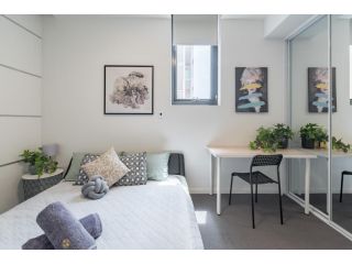 NEW! 2BR Apt in Hurstville 1Min To Train Sleep8 Apartment, Sydney - 2