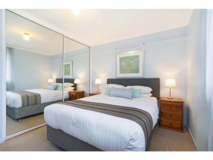 Newcastle Short Stay Accommodation - Flagstaff Apartment Apartment, Newcastle - imaginea 1