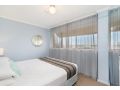 Newcastle Short Stay Accommodation - Flagstaff Apartment Apartment, Newcastle - thumb 4