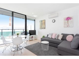 South Yarra City View Apartment with Car Park, Amazon Alexa, Spotify, Netflix, and WiFi Apartment, Melbourne - 1